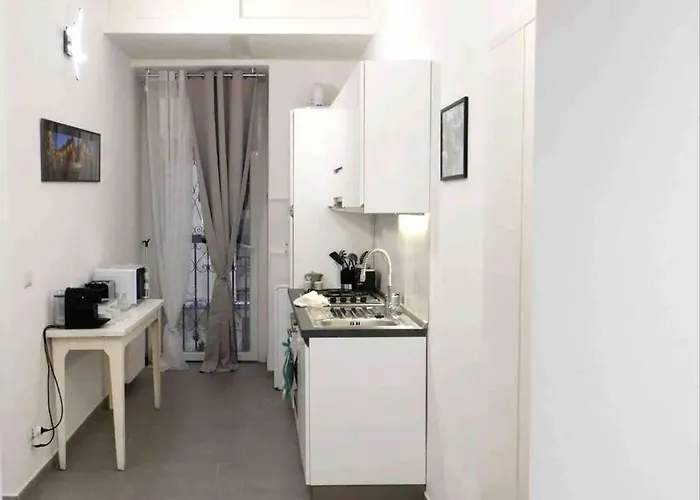 Apartament Beautiful Next To Piazza Di Spagna